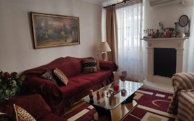 Spiros Old Town Apartment